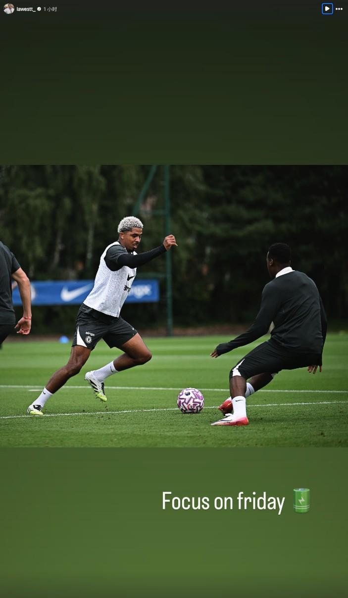 回应猜测?韦斯利-福法纳社媒晒训练照:专注于周五的比赛